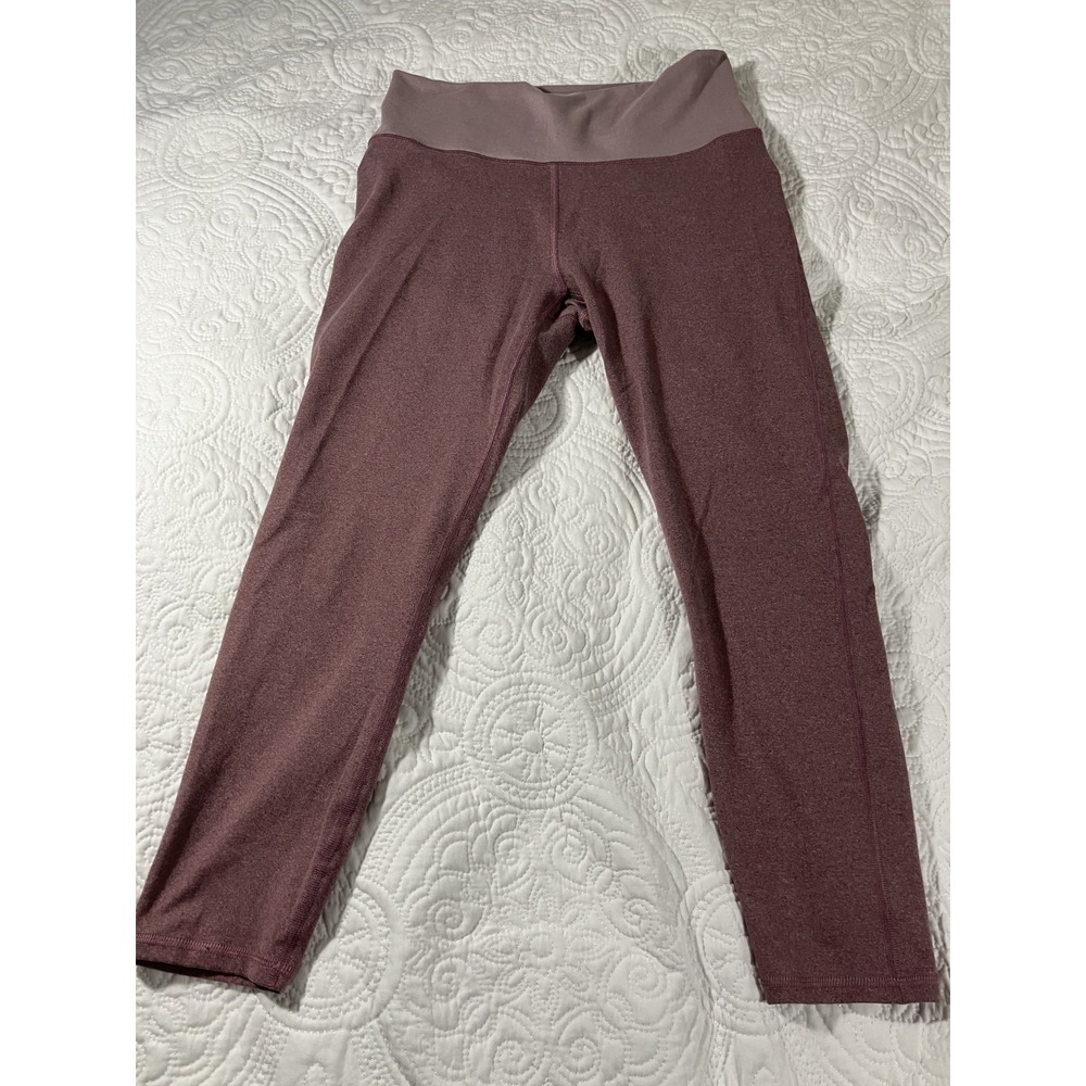 Fabletics Leggings Women's Size Medium Mauve 21" inseam Athleisure Wear Yoga - Picture 2 of 8